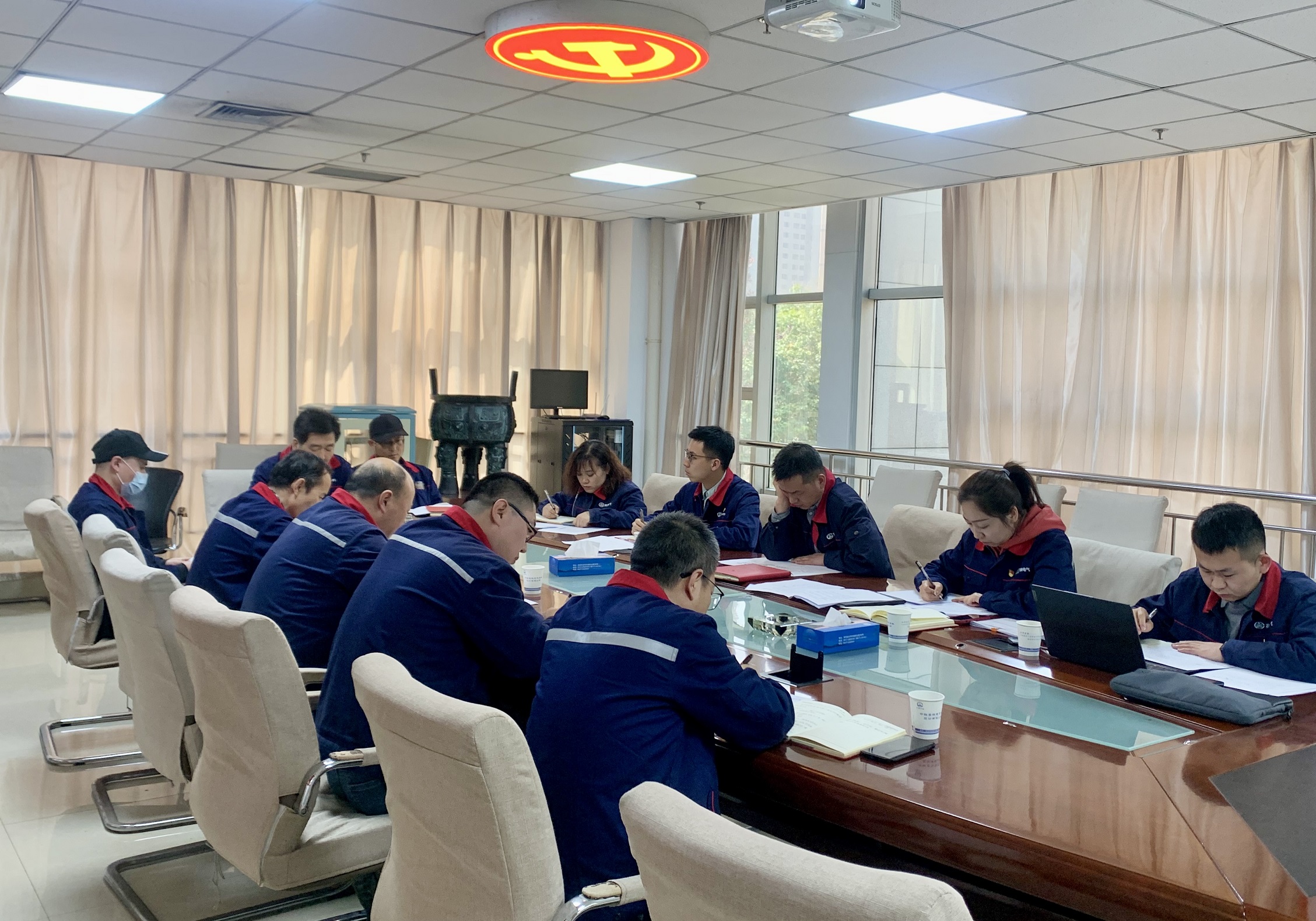 031680518900556986.jpeg 生產黨支部2.jpg